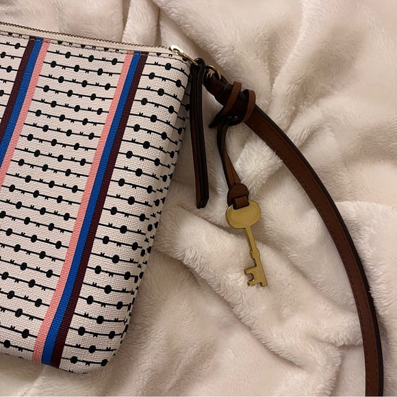 Fossil | Matching Purse and Wallet - Picture 12 of 16